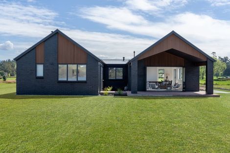 Photo of property in 16 Te Ara O Tahataharoa, Te Puna, Tauranga, 3176