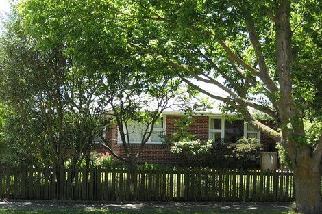 Photo of property in 1/44 Pinehurst Crescent, Russley, Christchurch, 8042