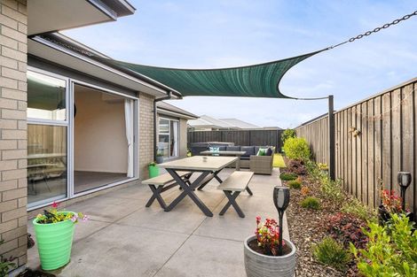 Photo of property in 28 Te Hurunui Drive, Pegasus, 7612