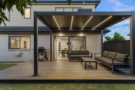 Photo of property in 16 Springcrest Drive, Karaka, Papakura, 2113