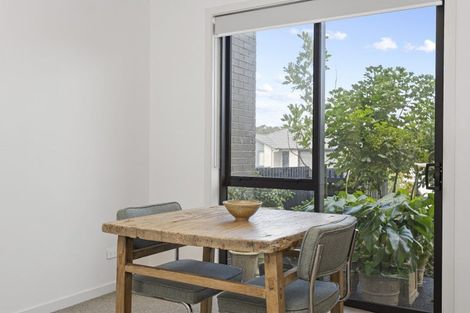 Photo of property in 3/46 Jane Maree Road, Kumeu, 0810