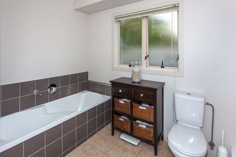 Photo of property in 2 Cobham Lane, Whitianga, 3510