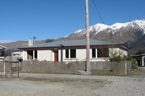 Photo of property in 9 Argyle Place, Arrowtown, 9302