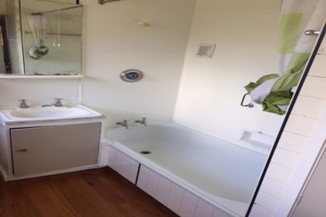 Photo of property in 32 Brentford Place, Manurewa, Auckland, 2102