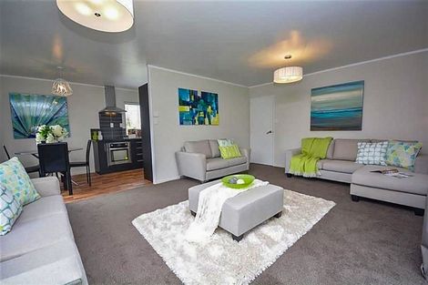 Photo of property in 2/26 Estuary Road, Weymouth, Auckland, 2103