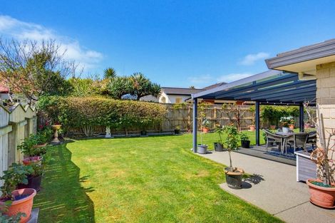 Photo of property in 143 Milne Drive, Paraparaumu, 5032