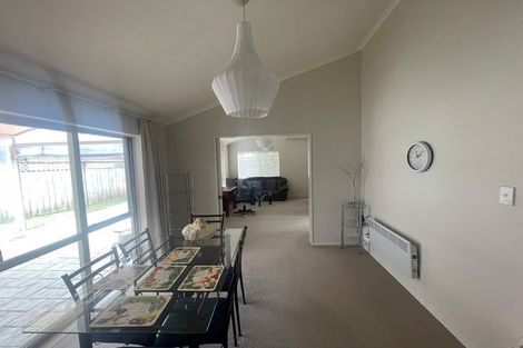 Photo of property in 11 Millington Place, Huntington Park, Auckland, 2013