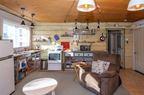 Photo of property in 75 Hutcheson Street, Mayfield, Blenheim, 7201