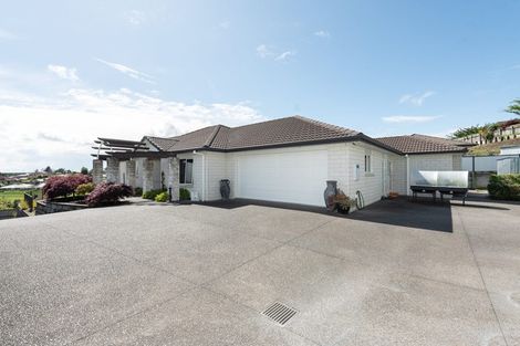 Photo of property in 15 Allanah Place, Te Puke, 3119