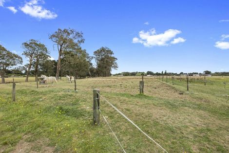 Photo of property in 53 Ladys Mile, Eltham, 4322