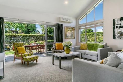 Photo of property in 15 Parata Street, Two Mile Bay, Taupo, 3330