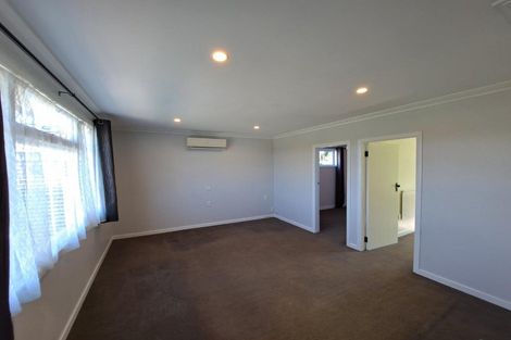 Photo of property in 16 Alberta Road, Glen Avon, New Plymouth, 4312