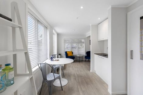 Photo of property in 118 Shackleton Road, Mount Eden, Auckland, 1024