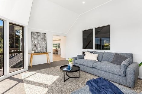 Photo of property in 19 Kinloch Place, Papakowhai, Porirua, 5024