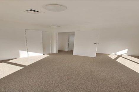 Photo of property in 6 Teviot Place, Totara Vale, Auckland, 0629