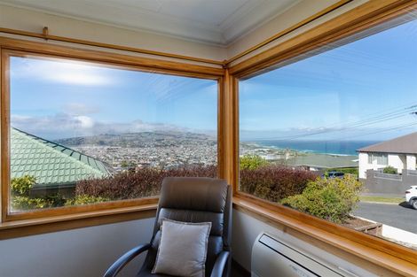 Photo of property in 138 Easther Crescent, Kew, Dunedin, 9012