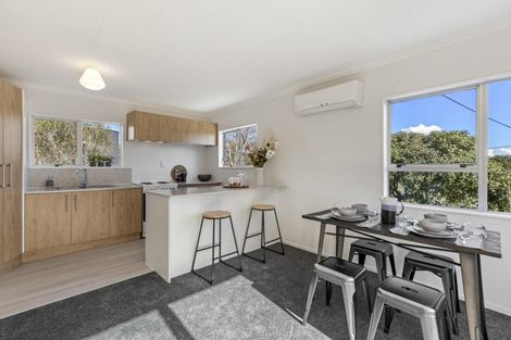 Photo of property in 2/25 Tawa Road, Te Atatu Peninsula, Auckland, 0610