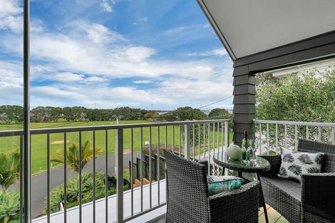 Photo of property in 1/4 Denby Lane, Northcote Point, Auckland, 0627