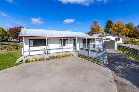 Photo of property in 17 Kiddle Drive, Hilltop, Taupo, 3330