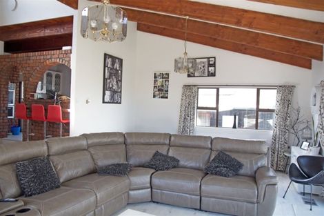 Photo of property in 8 Rossiter Crescent, Lynmouth, New Plymouth, 4310