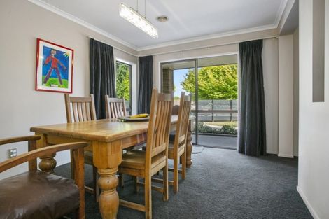 Photo of property in 262 Shakespeare Street, Leamington, Cambridge, 3432