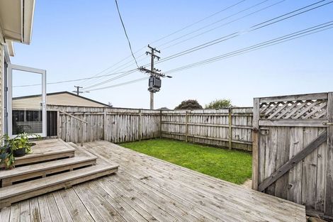 Photo of property in 1/324 Carrington Street, Vogeltown, New Plymouth, 4310