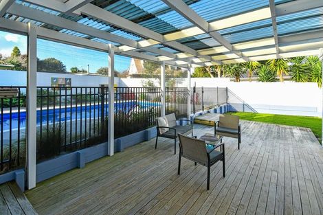 Photo of property in 81 St Annes Crescent, Wattle Downs, Auckland, 2103