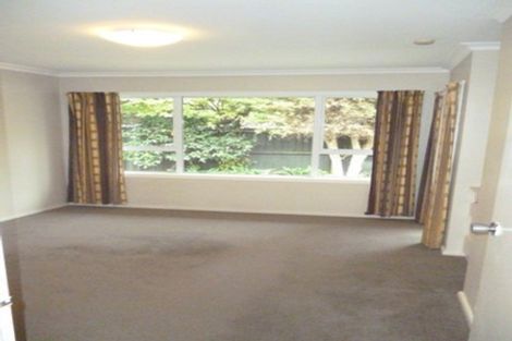 Photo of property in 17 Brookby Crescent, Avonhead, Christchurch, 8042