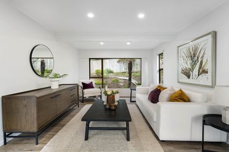 Photo of property in 2/867 Beach Road, Waiake, Auckland, 0630