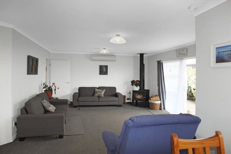 Photo of property in 62 Andrews Street, Foxton Beach, Foxton, 4815