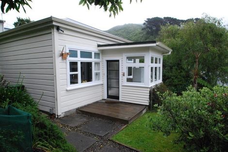 Photo of property in 26 Rhine Street, Island Bay, Wellington, 6023