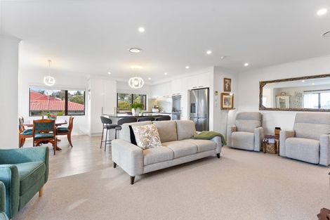 Photo of property in 32 Amante Crescent, Mairangi Bay, Auckland, 0630
