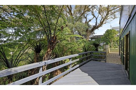 Photo of property in 8 Chestnut Grove, Maungaraki, Lower Hutt, 5010