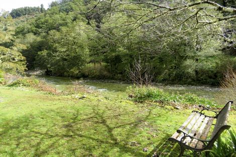 Photo of property in 25 Andersen Street, Blacks Point, Reefton, 7830