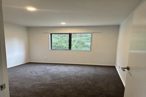 Photo of property in 17 Sun Place, Henderson, Auckland, 0612