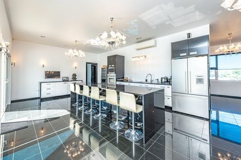 Photo of property in 35 Golf Vue Place, Castlecliff, Whanganui, 4501