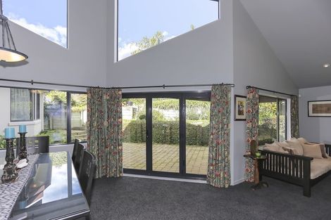 Photo of property in 18 Buckingham Place, Bethlehem, Tauranga, 3110