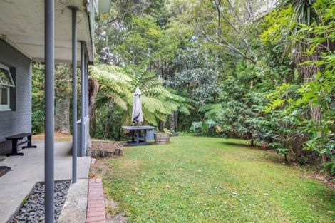 Photo of property in 127 Konini Road, Titirangi, Auckland, 0604