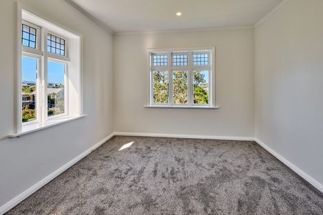 Photo of property in 46 Pembroke Road, Northland, Wellington, 6012