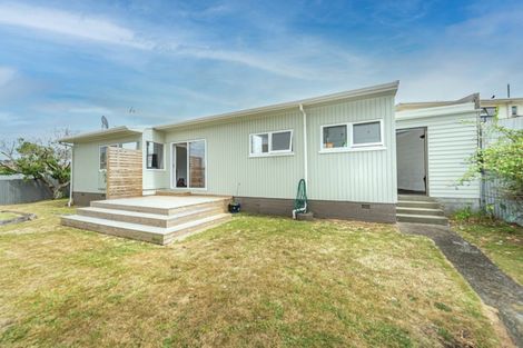 Photo of property in 18 Murch Place, Tawhero, Whanganui, 4500