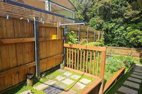 Photo of property in 15 Cantua Close, Totara Heights, Auckland, 2105