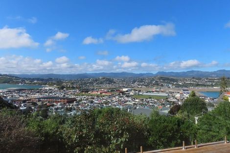 Photo of property in 71 Sutherland Road, Melrose, Wellington, 6023