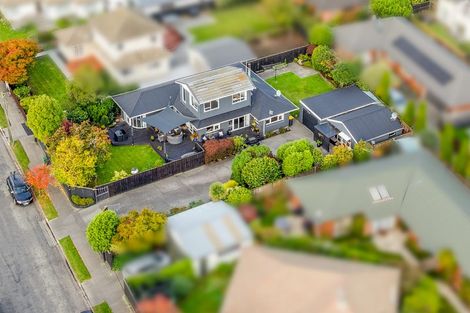 Photo of property in 21 Greendale Avenue, Avonhead, Christchurch, 8042