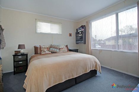 Photo of property in 8 Harrier Place, Papakura, 2110