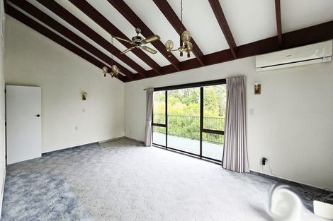 Photo of property in 27 Burns Road, Hospital Hill, Napier, 4110