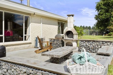 Photo of property in 268 Thornton Road, Cambridge, 3496