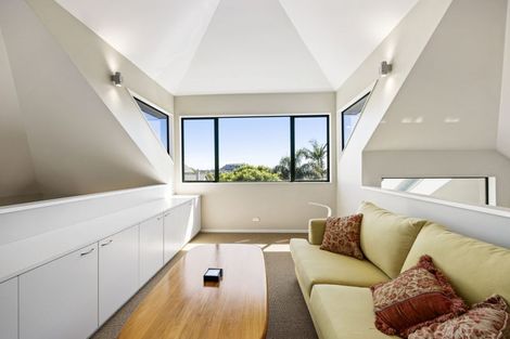 Photo of property in 18 Landscape Road, Mount Eden, Auckland, 1024