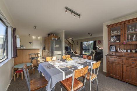 Photo of property in 4 Oak Avenue, Nawton, Hamilton, 3200