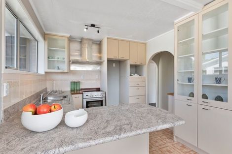 Photo of property in 43 Stapleford Crescent, Browns Bay, Auckland, 0630