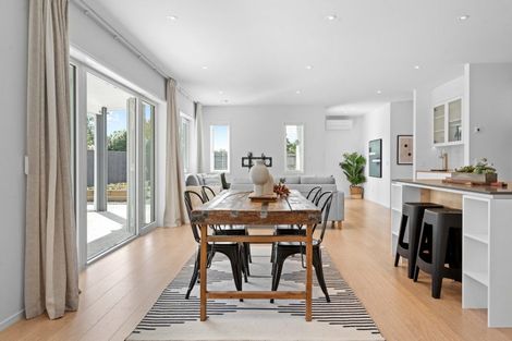 Photo of property in 64 Park Road, Carterton, 5713